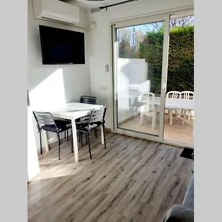 L Orchidee T2 Rdc Climatise Jardin Parking Prive 아파트 *